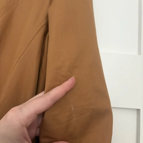 Burberry Sipson Gabardine Belted Trench - Picture 7 of 11